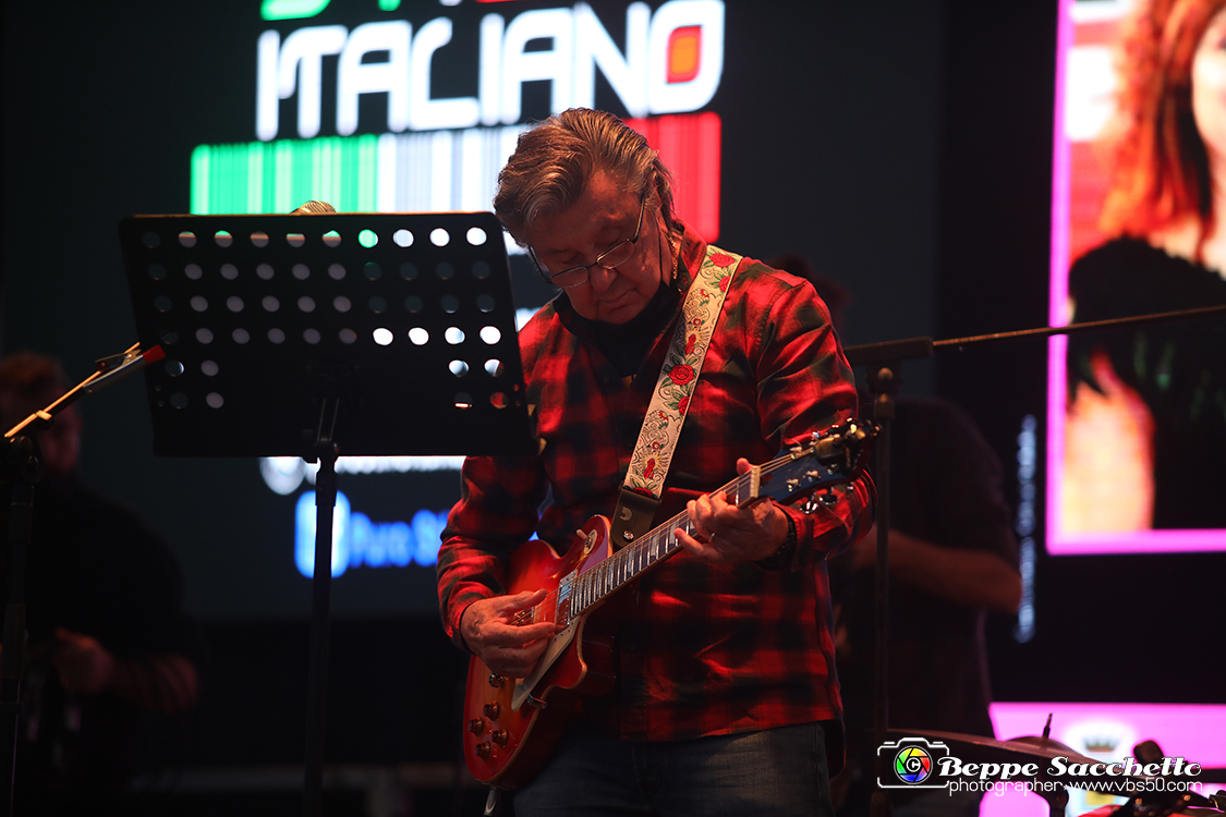 VBS_0112 - Concerto di Bobby Solo - Festa di San Matteo - Checksound_18.jpg